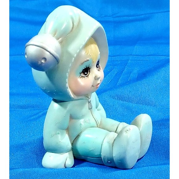 Ceramic Hand Painted Baby Toddler Snow Bunny Suit Shelf Sitter Statue Fi… - Picture 7 of 10
